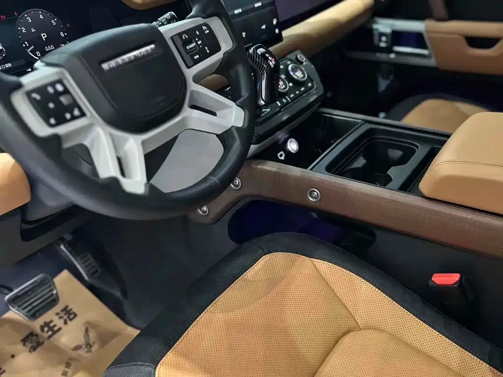 Land Rover Defender 2024 из CN, фото 4