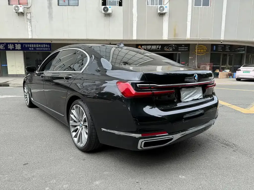 BMW 7 Series 2022 из CN, фото 6