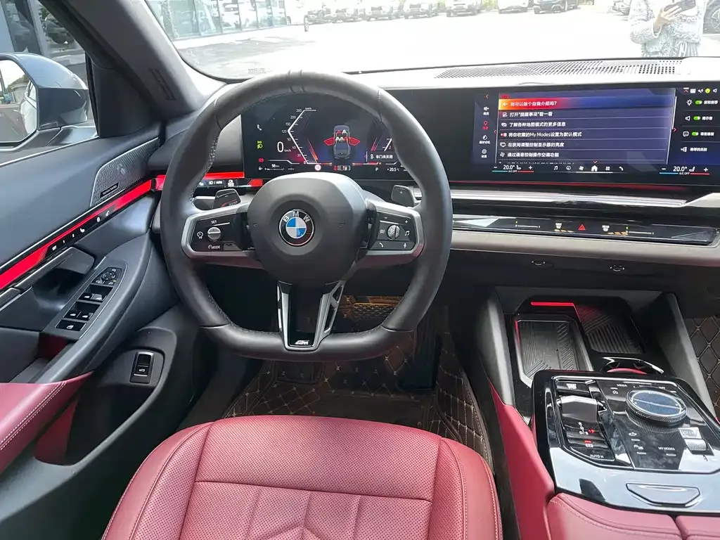BMW 5 Series 2024 из CN, фото 7