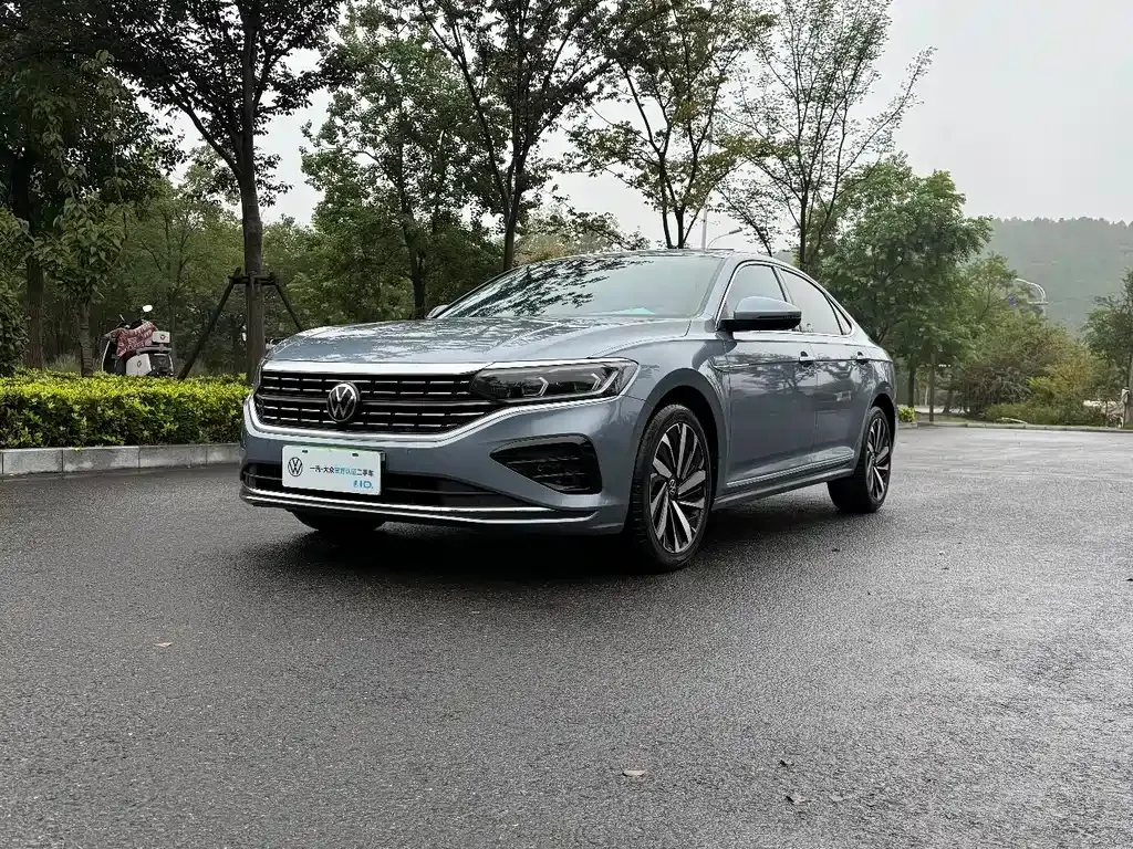 Volkswagen Passat 2023 из CN, фото 1