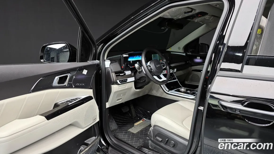 Kia Carnival — фото 10