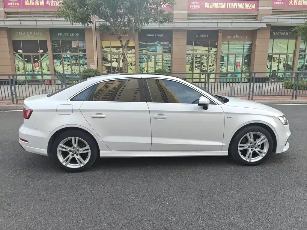 Audi A3 2021 из CN, фото 4