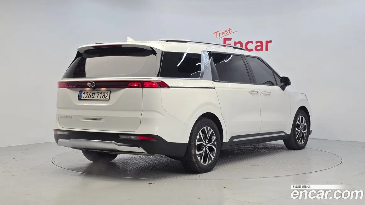 Kia Carnival 2021 из KR, фото 2