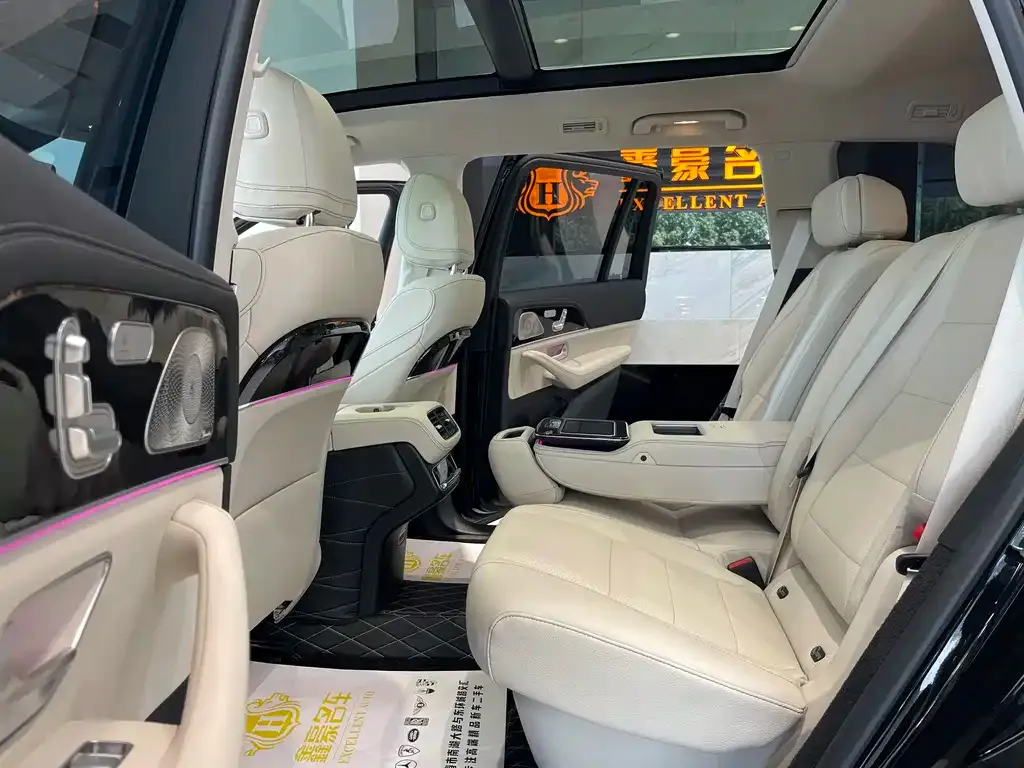 Mercedes-Benz GLS 2023 из CN, фото 10