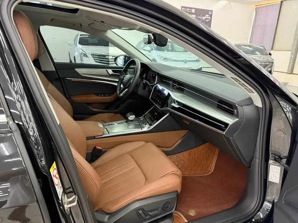 Audi A6L 2021 из CN, фото 7