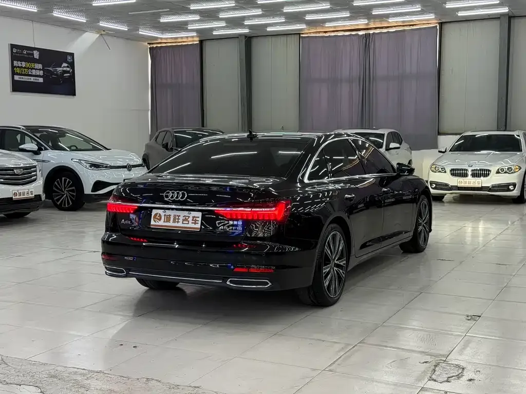 Audi A6L 2021 из CN, фото 9