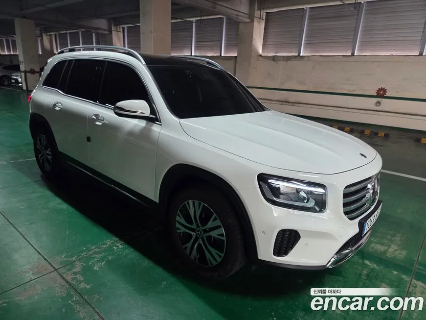 Mercedes-Benz GLB-Class — фото 1