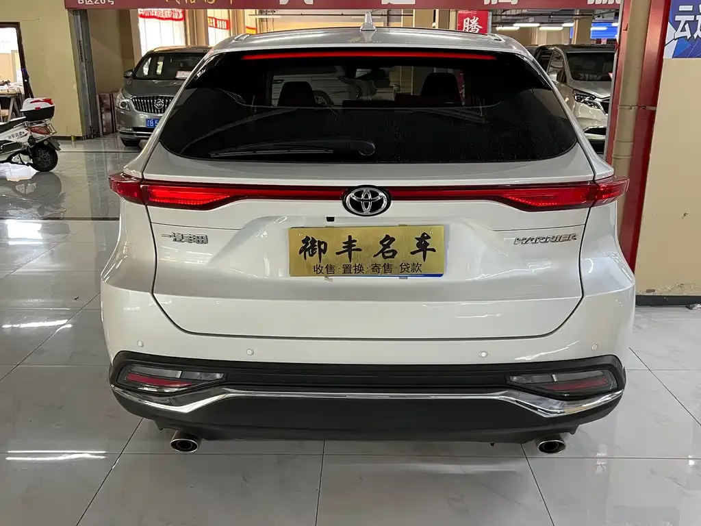 Toyota Harrier 2023 из CN, фото 5