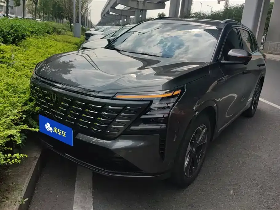 Changan CS75 PLUS — фото 1