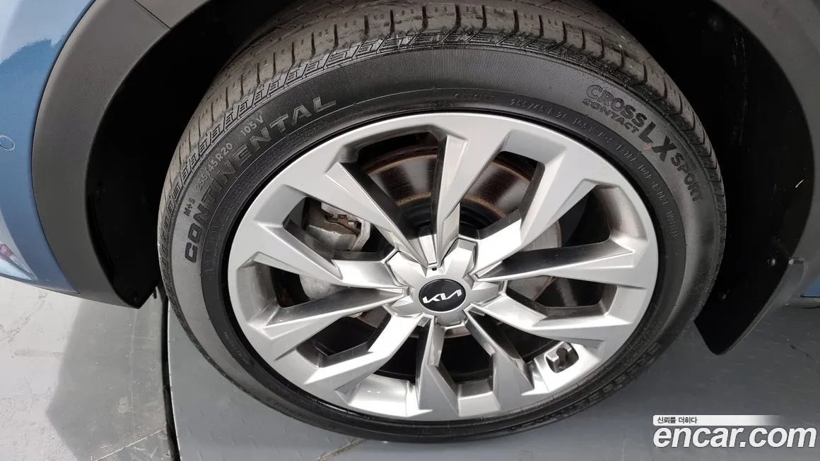 Kia Sorento — фото 5