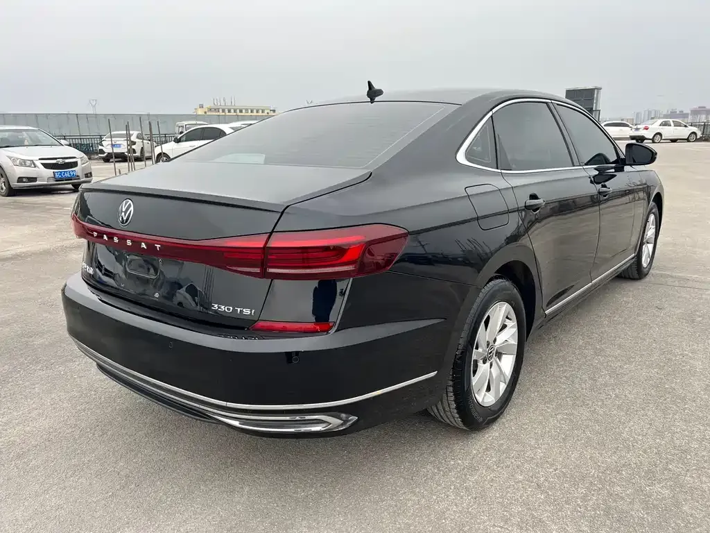 Volkswagen Passat 2022 из CN, фото 8