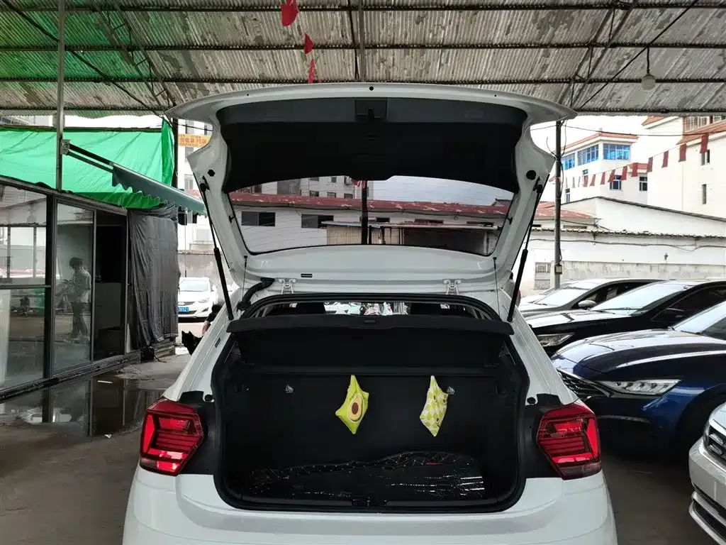 Volkswagen Polo 2023 из CN, фото 10