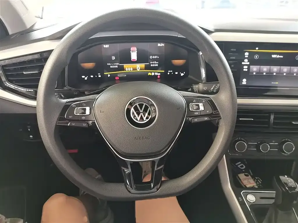 Volkswagen Polo 2023 из CN, фото 3