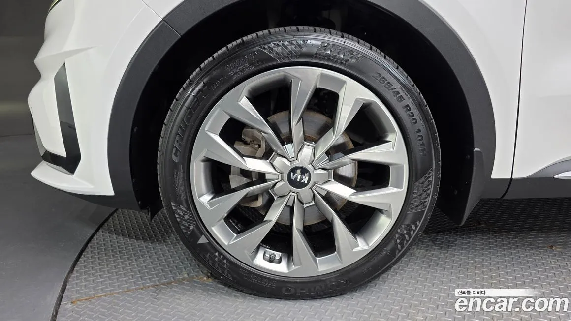 Kia Sorento — фото 5