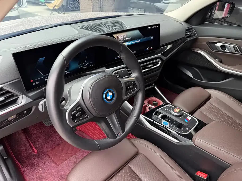 BMW i3 — фото 9