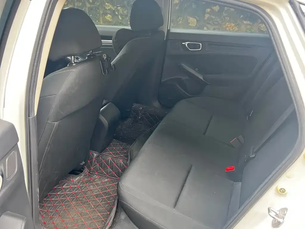Honda Civic — фото 7