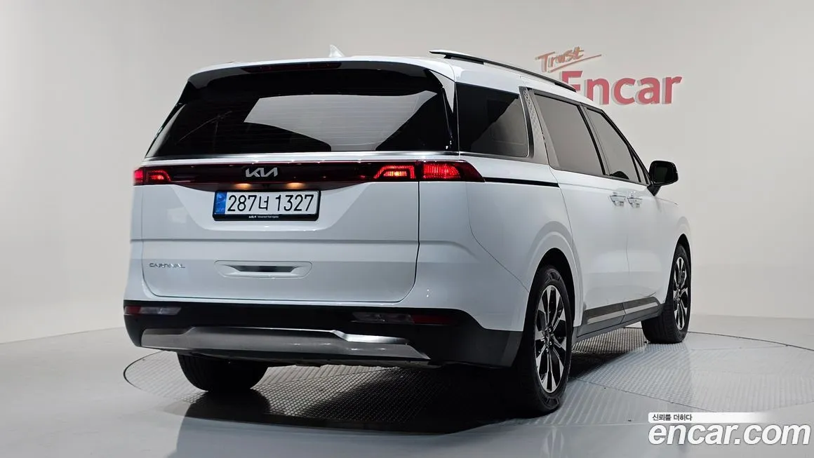 Kia Carnival — фото 2