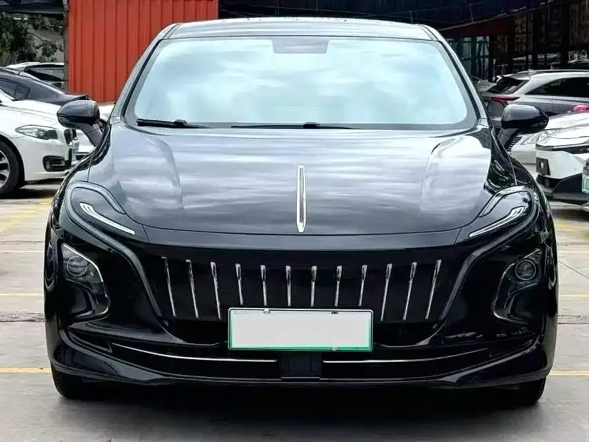 Hongqi E-QM5 — фото 2