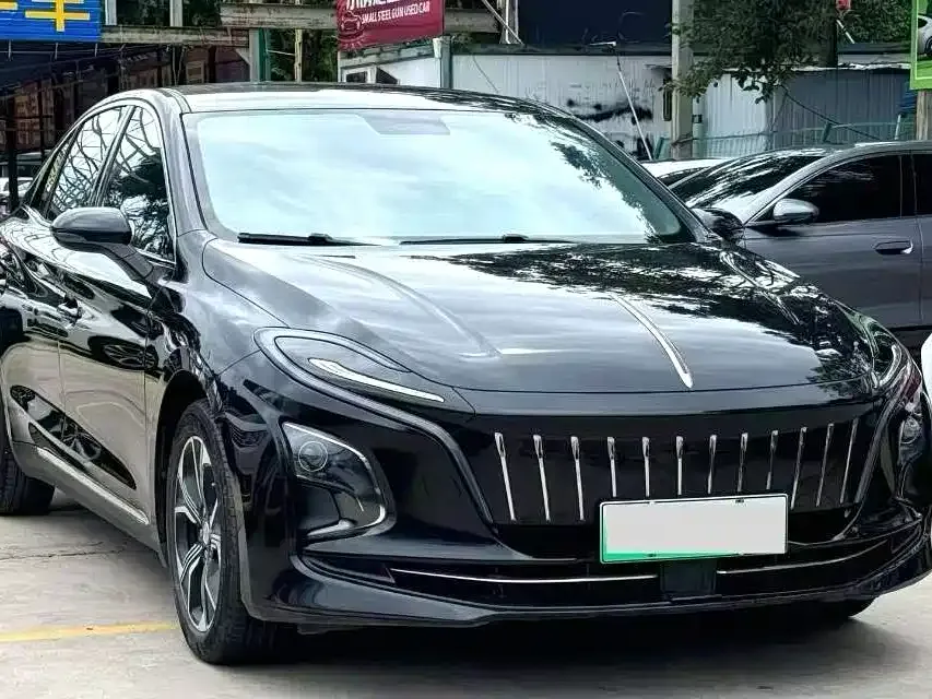 Hongqi E-QM5 — фото 3