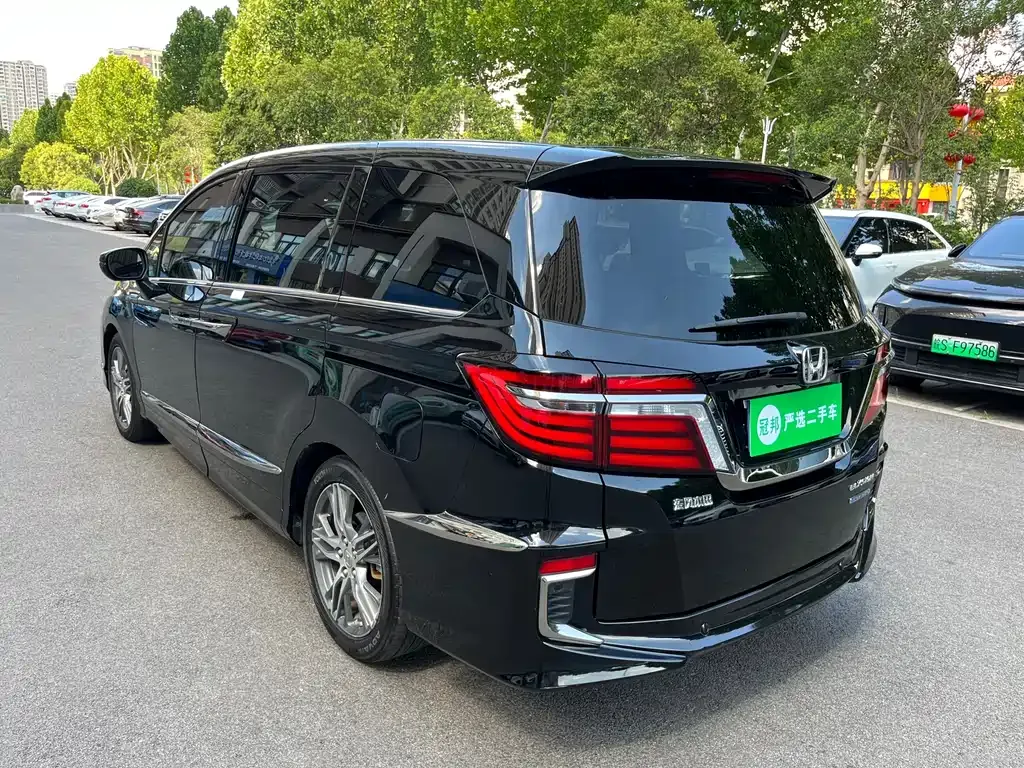 Honda Elysion 2021 из CN, фото 8