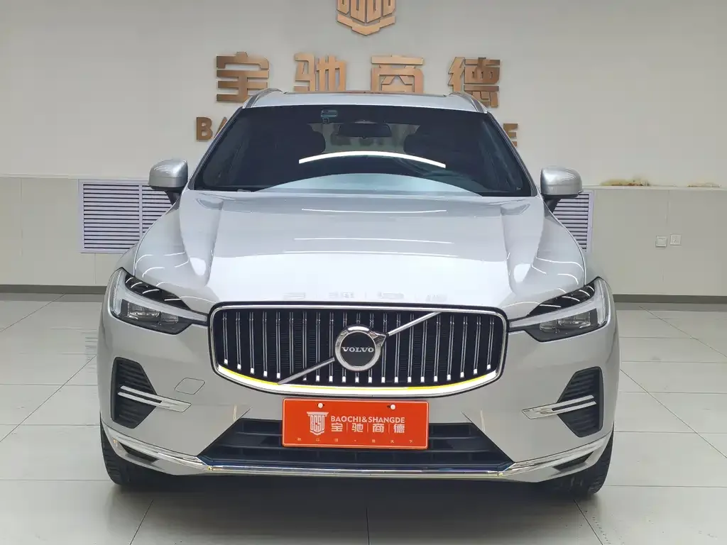 Volvo XC60 2023 из CN, фото 2