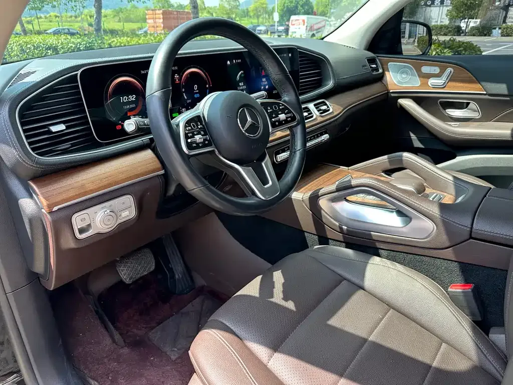 Mercedes-Benz GLE New Energy — фото 6