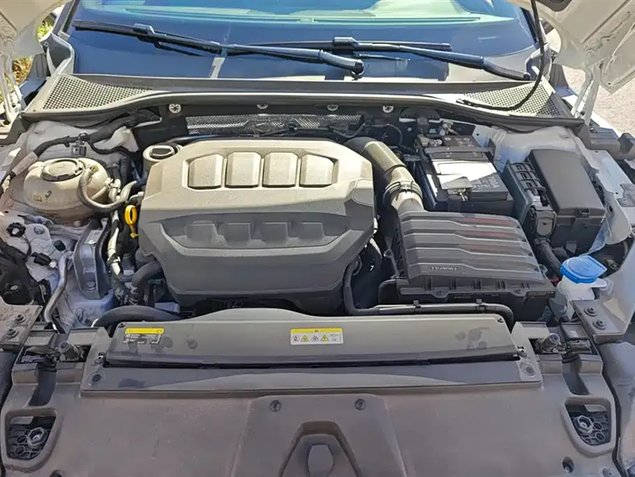 Volkswagen CC 2024 из CN, фото 10