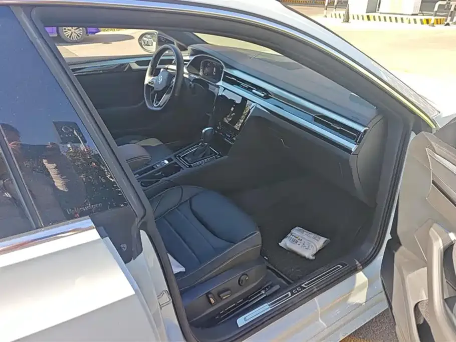 Volkswagen CC 2024 из CN, фото 8