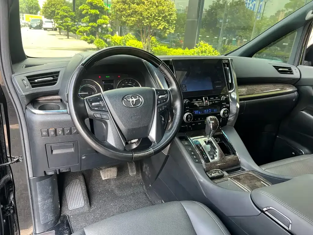 Toyota Alphard 2021 из CN, фото 7