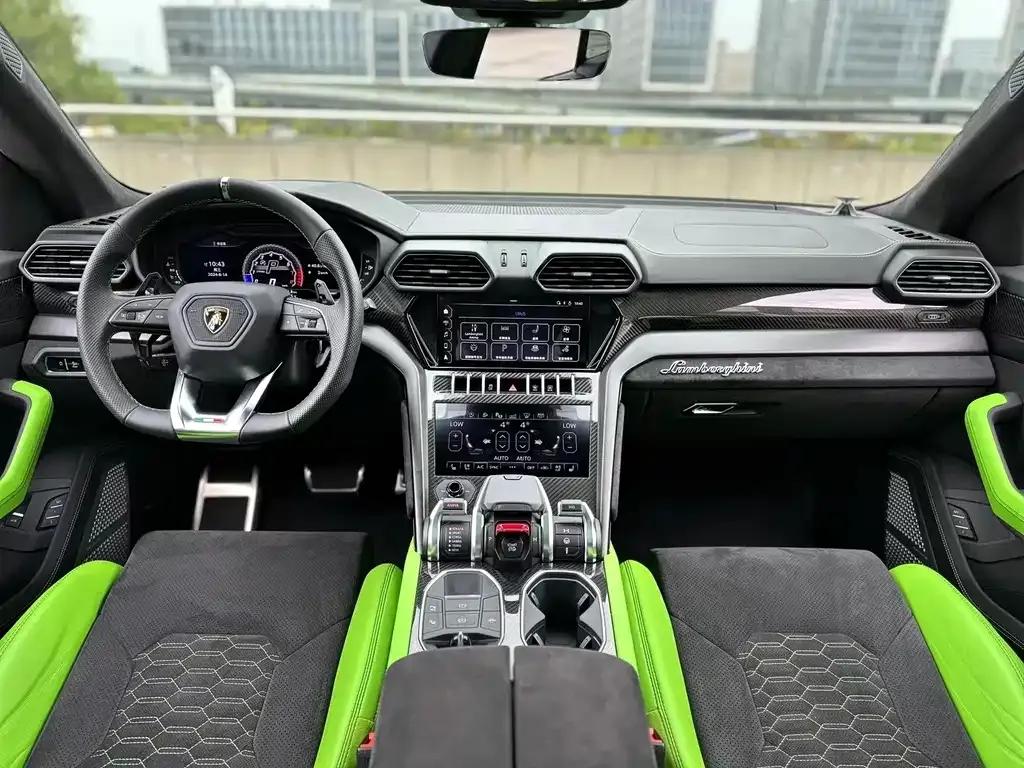 Lamborghini Urus 2021 из CN, фото 2