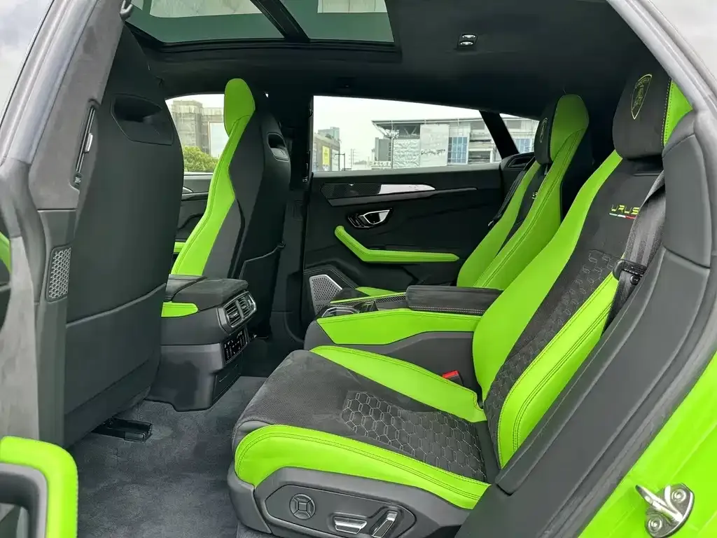 Lamborghini Urus 2021 из CN, фото 3