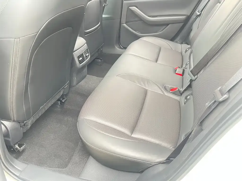 [object Object] 3 Axela 2024 из CN, фото 8