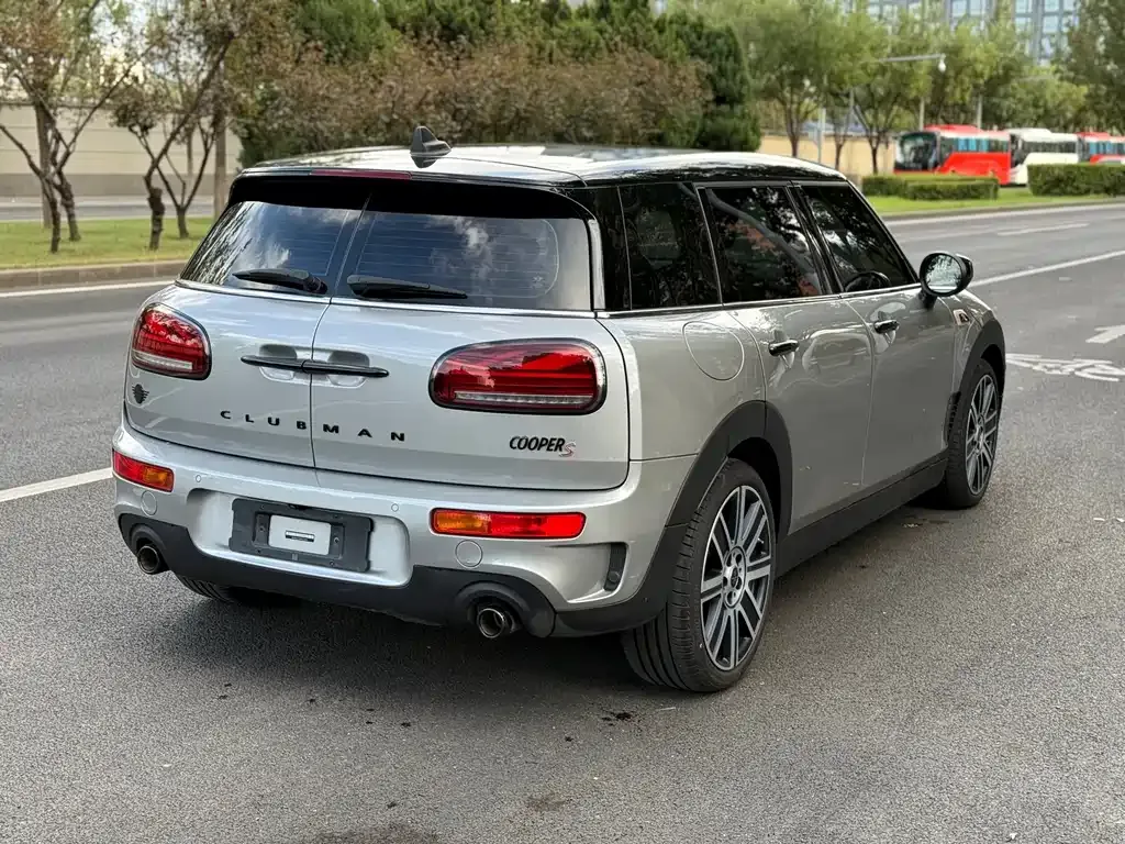 [object Object] Mini Clubman 2023 из CN, фото 4