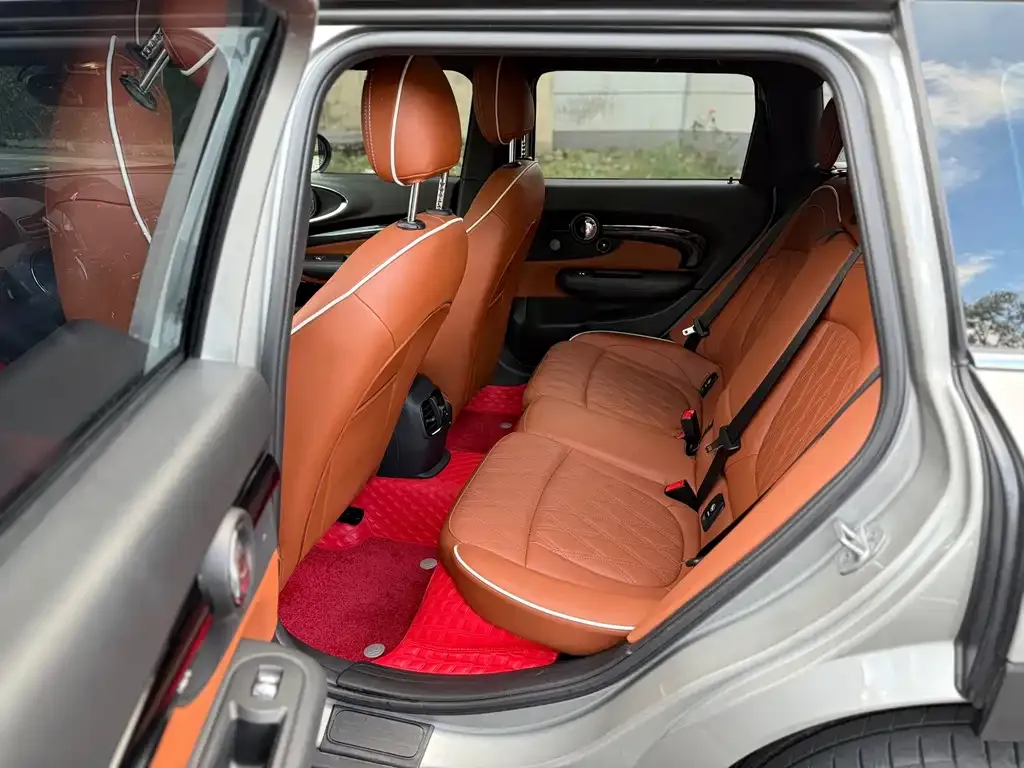 [object Object] Mini Clubman 2023 из CN, фото 9