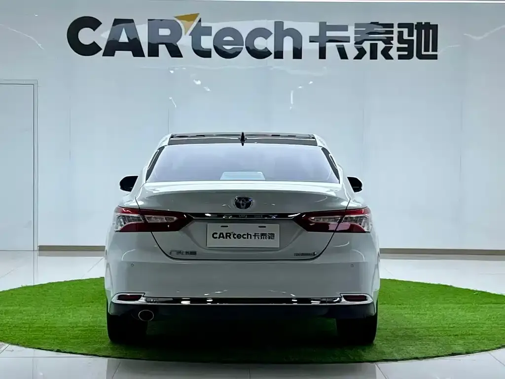 Toyota Camry 2023 из CN, фото 9