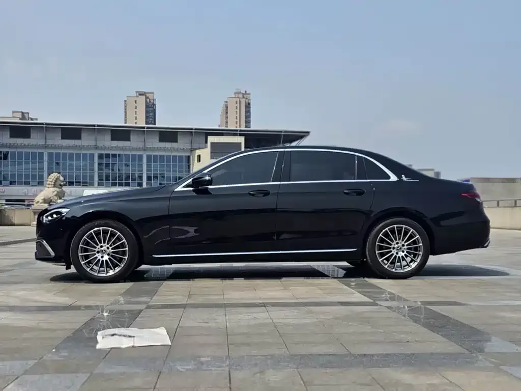 Mercedes-Benz E-Class 2023 из CN, фото 3