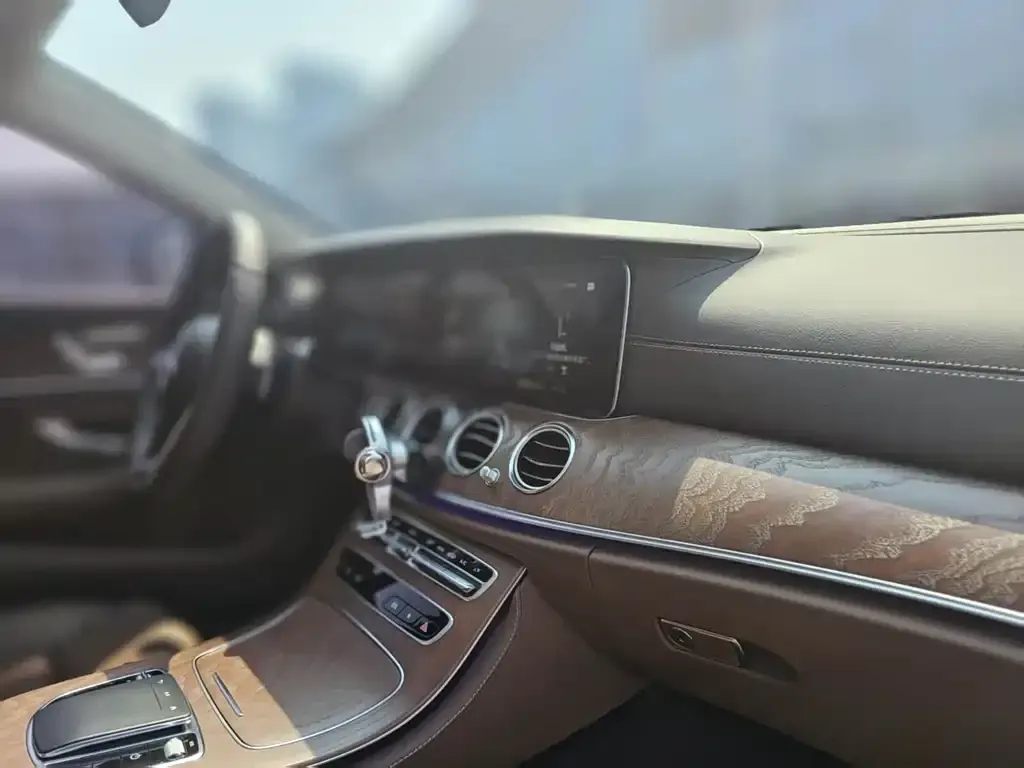 Mercedes-Benz E-Class 2023 из CN, фото 7