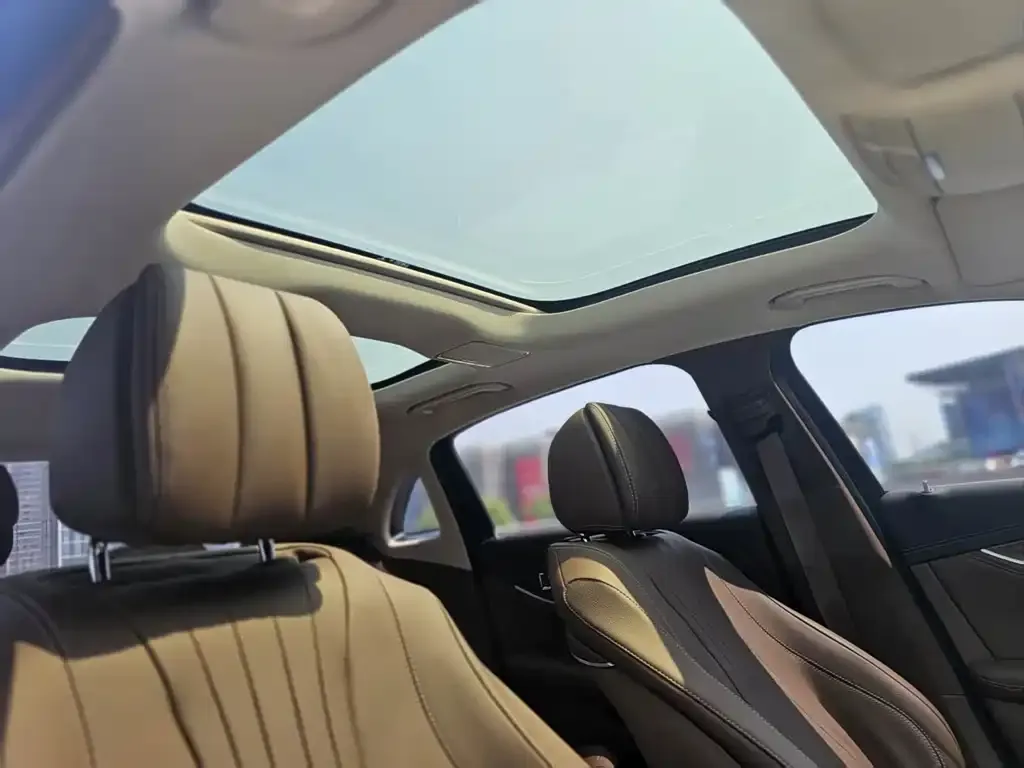 Mercedes-Benz E-Class 2023 из CN, фото 9