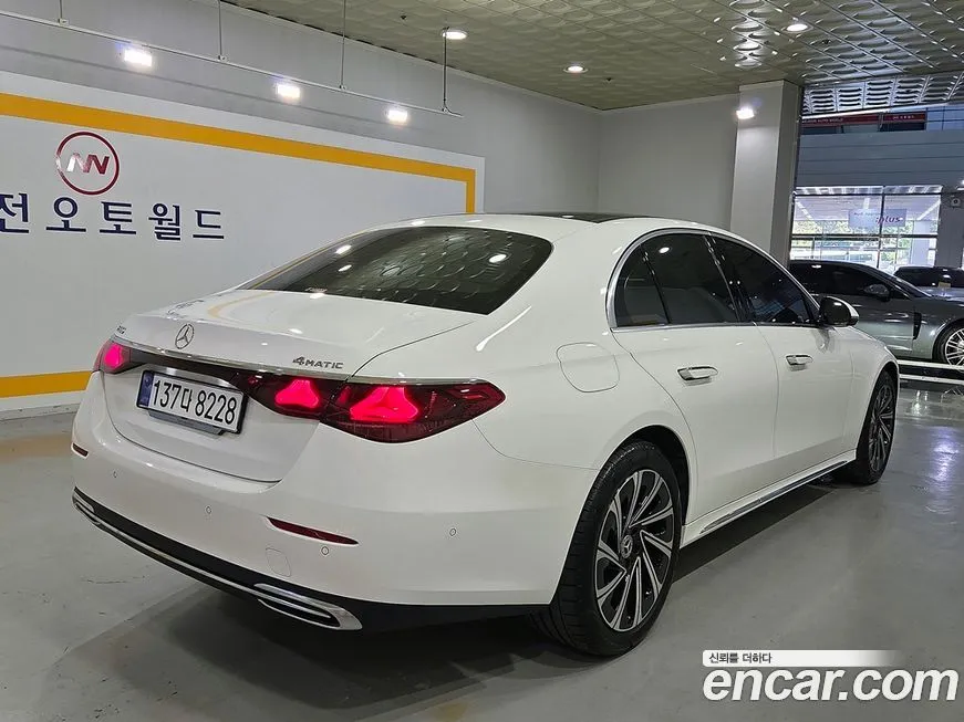 Mercedes-Benz E-Class 2025 из KR, фото 3
