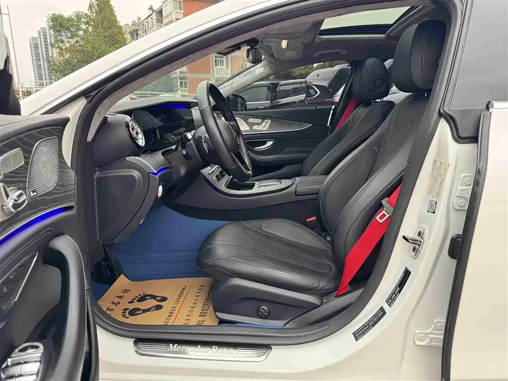Mercedes-Benz CLS — фото 7