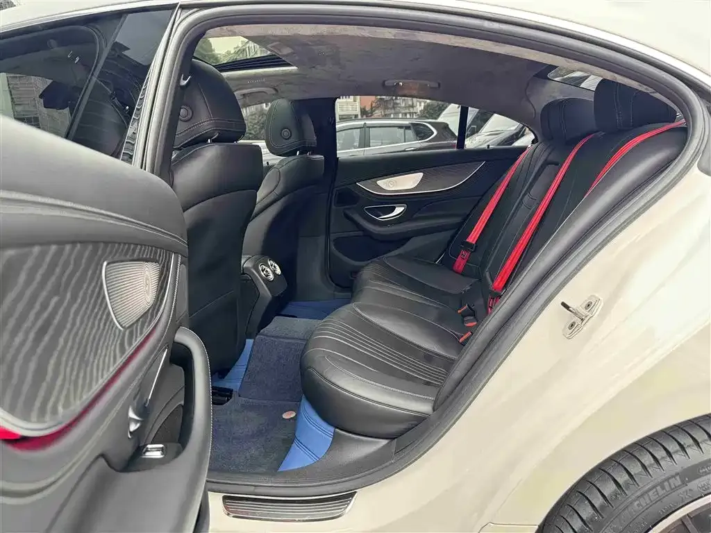 Mercedes-Benz CLS — фото 8