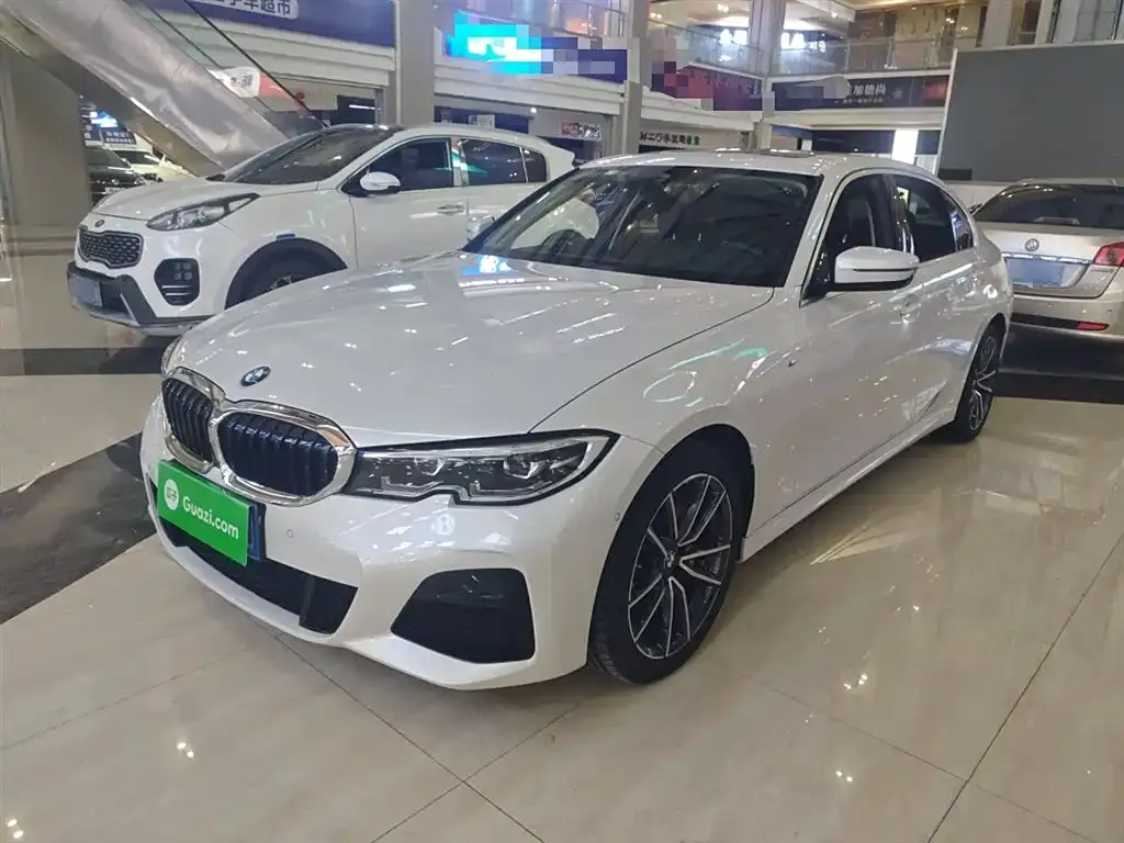 BMW 3 Series 2022 из CN, фото 2