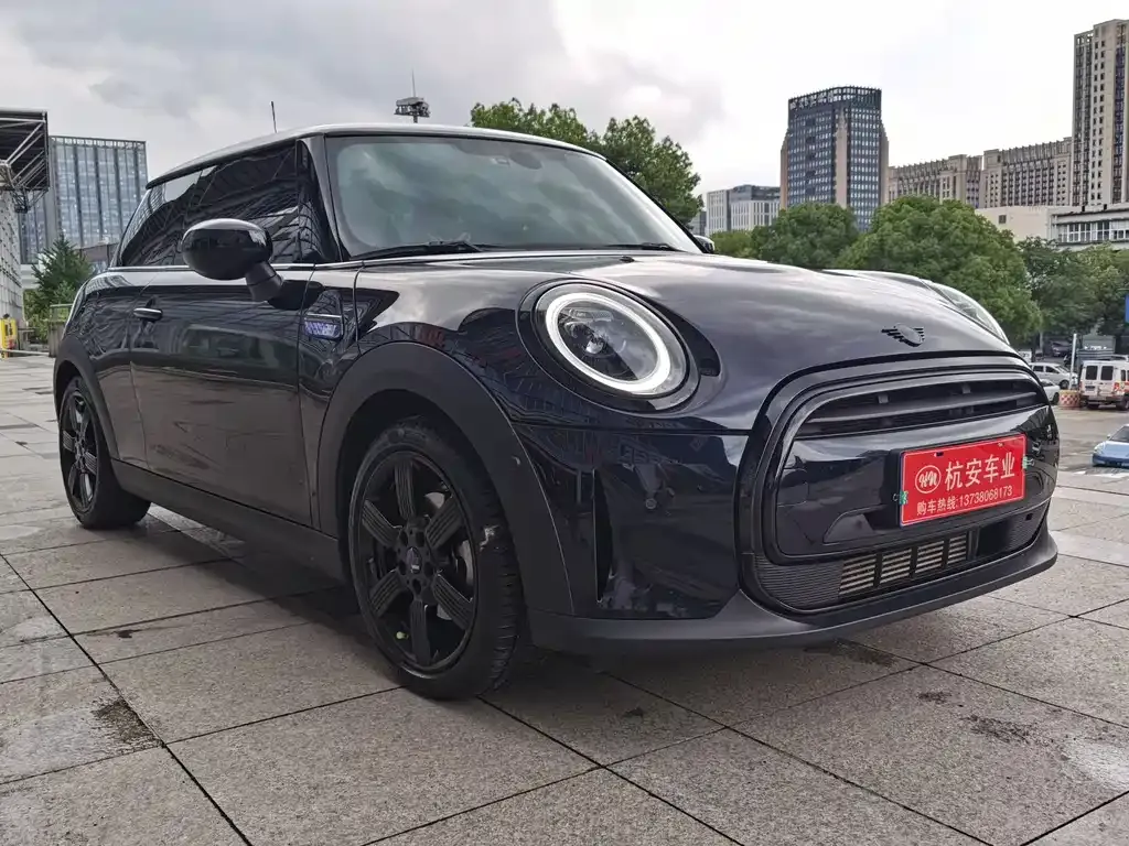 MINI Cooper (3-door) 2024 из CN, фото 3