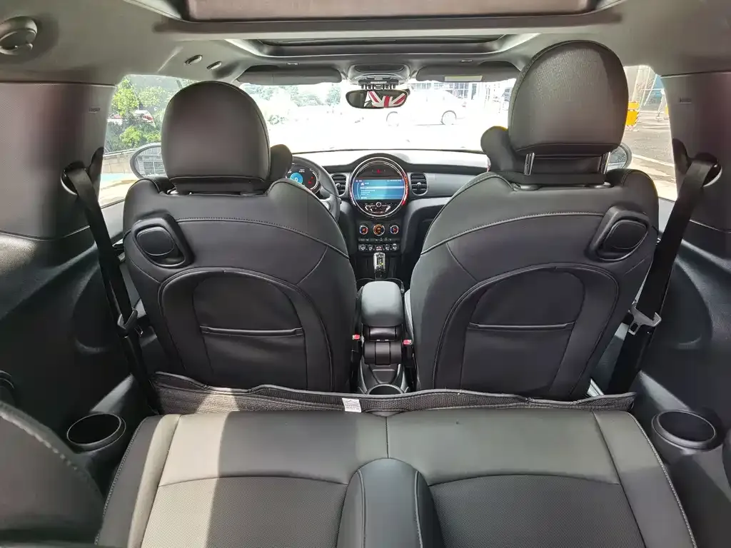MINI Cooper (3-door) 2024 из CN, фото 9