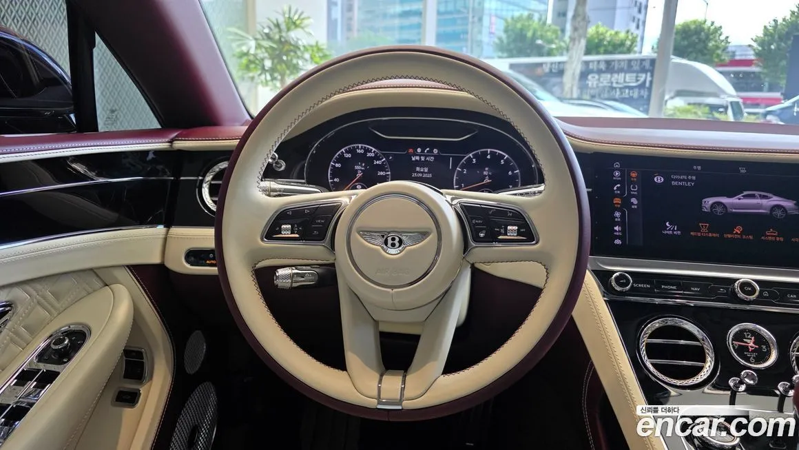 Bentley Continental 2023 из KR, фото 10