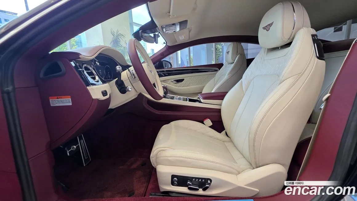Bentley Continental 2023 из KR, фото 7