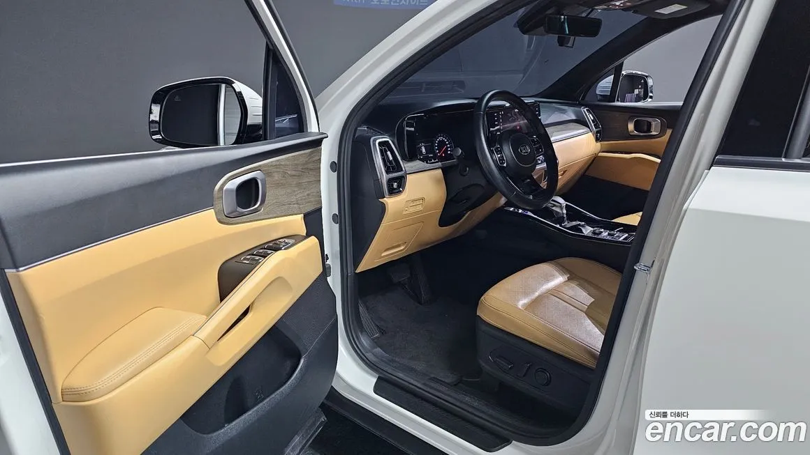 Kia Sorento — фото 10