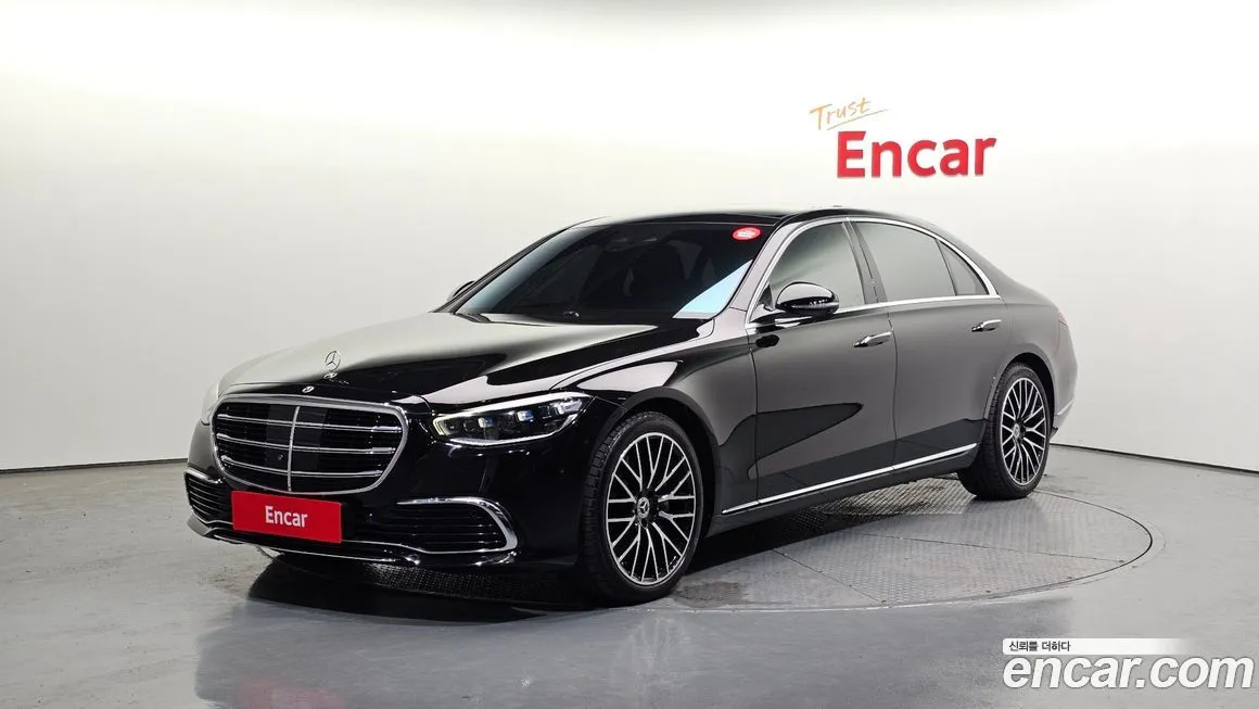 Mercedes-Benz S-Class — фото 1