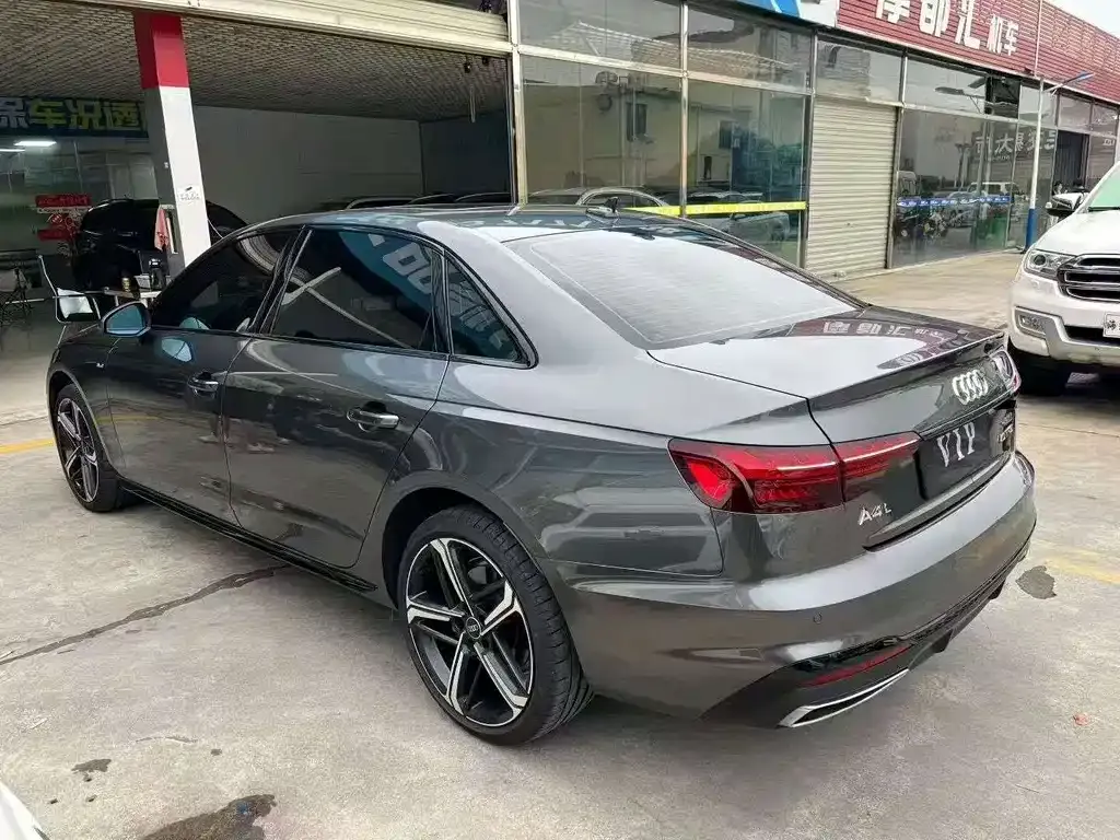 Audi A4L 2024 из CN, фото 2