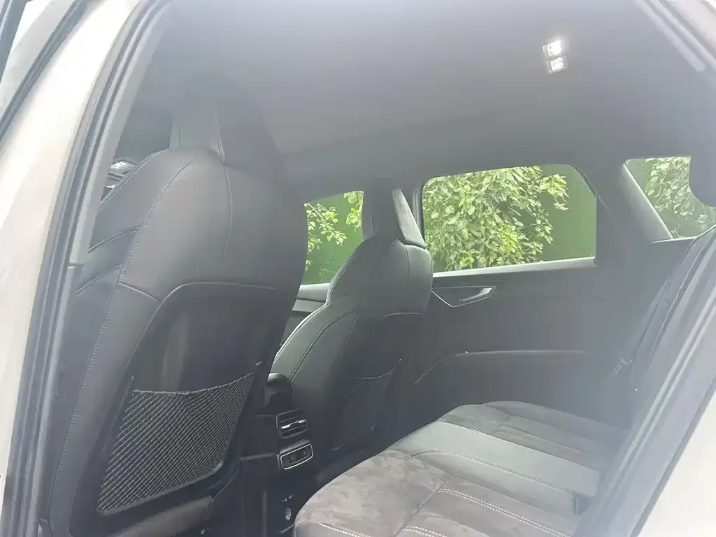 Audi Q4 e-tron 2023 из CN, фото 6